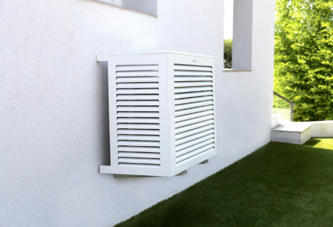 White ALU air conditioner cover - size M